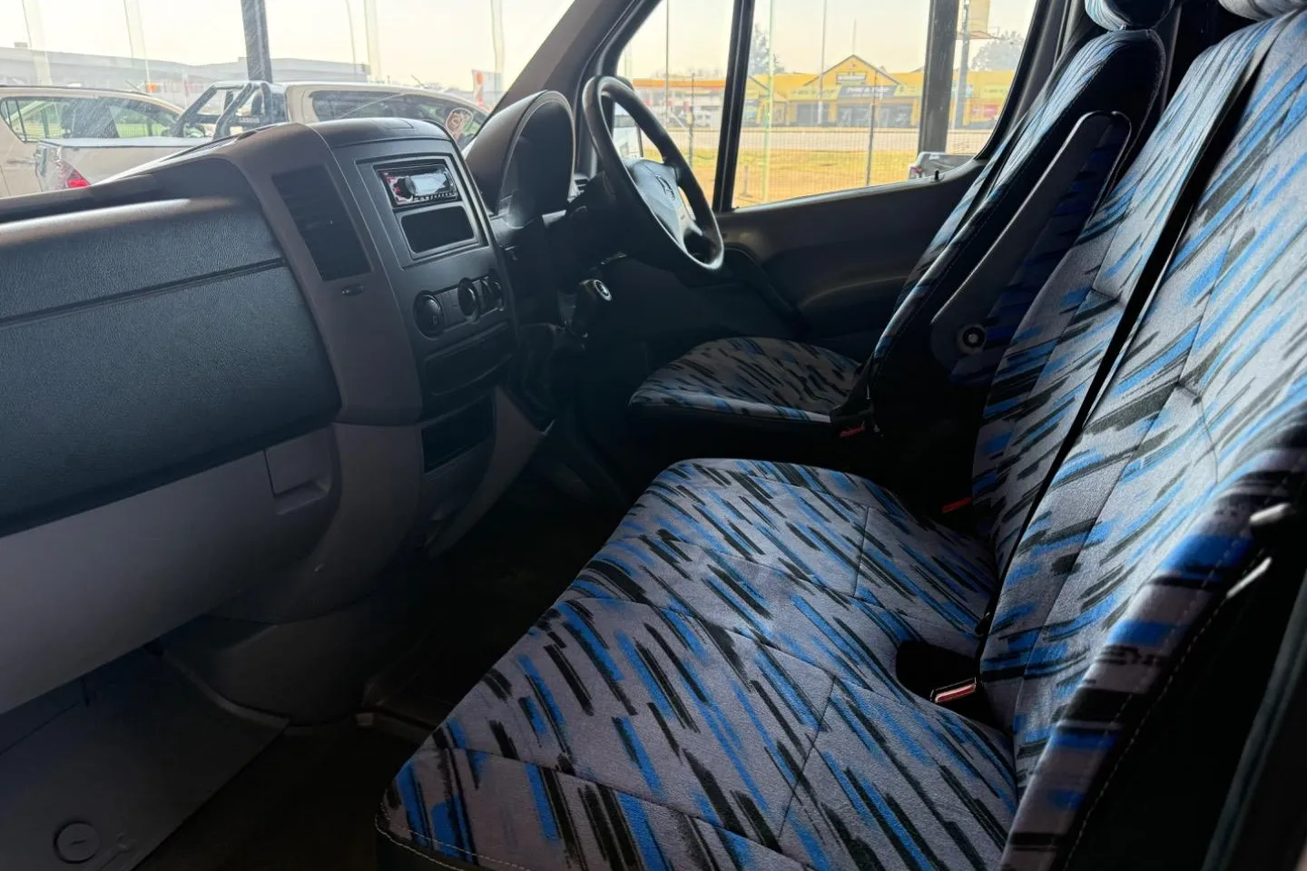 2015 Mercedes-Benz Sprinter 515 CDI XL, photo 15 of 27