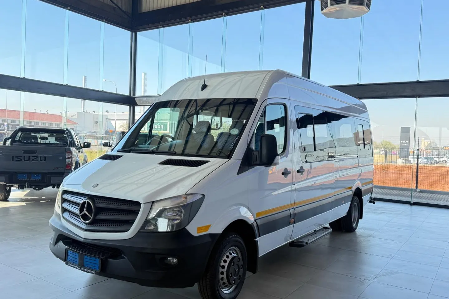 2015 Mercedes-Benz Sprinter 515 CDI XL, photo 2 of 27