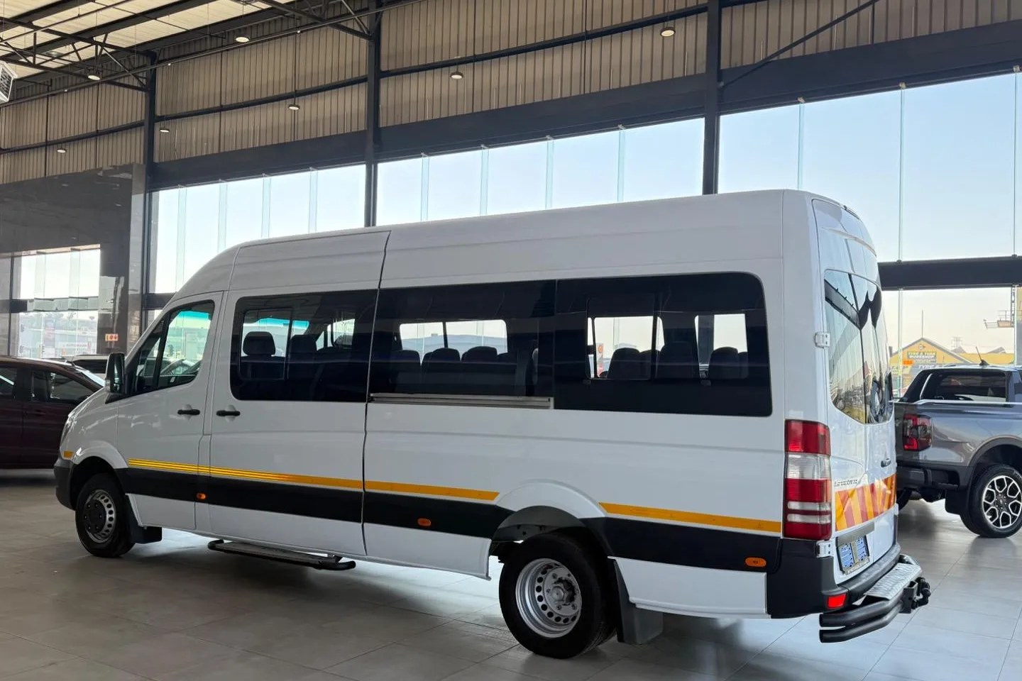 2015 Mercedes-Benz Sprinter 515 CDI XL, photo 4 of 27