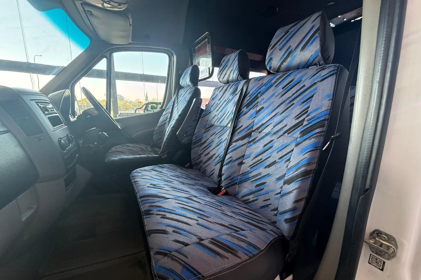 2015 Mercedes-Benz Sprinter 515 CDI XL, photo 9 of 27