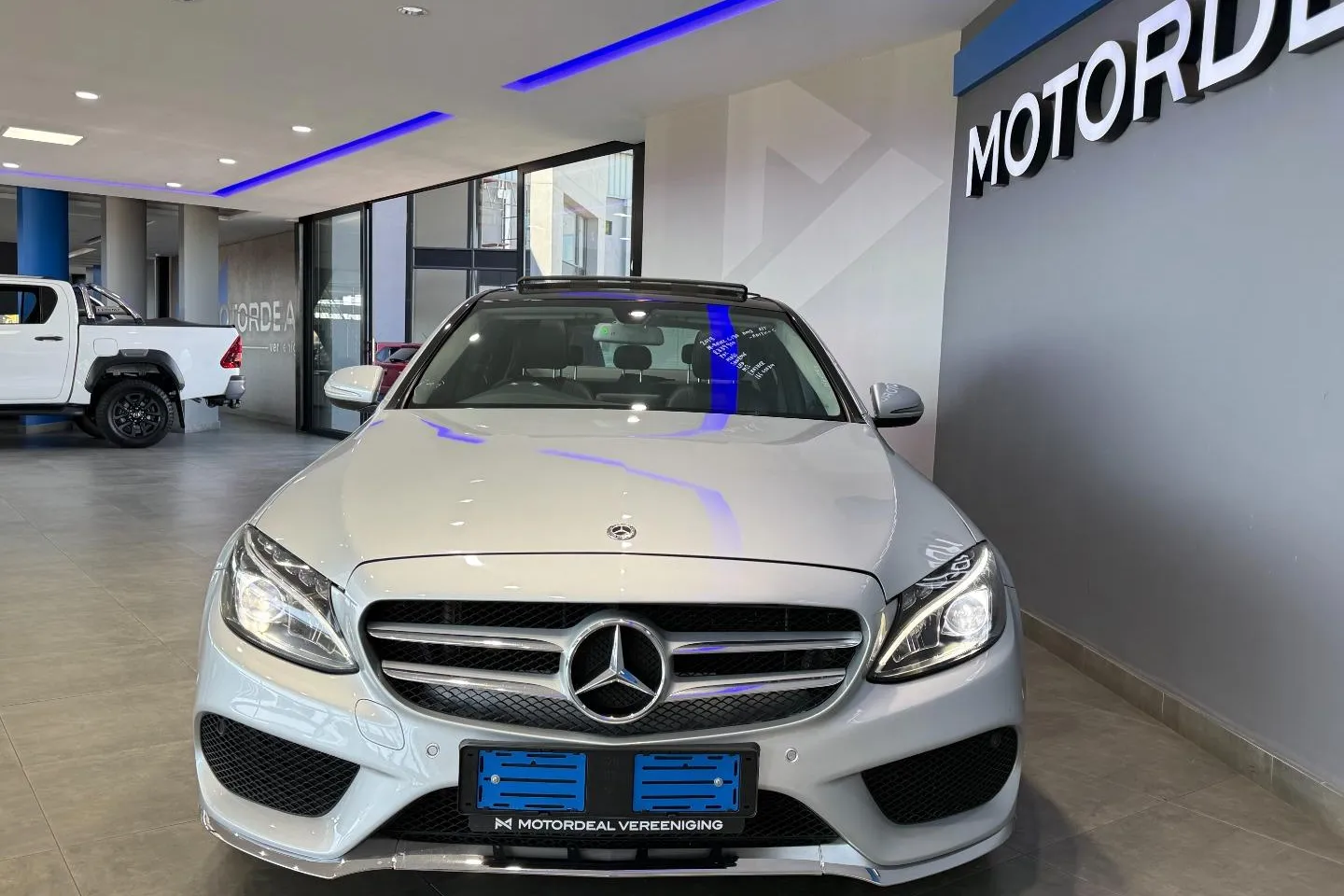 2018 Mercedes-Benz C-Class C180 AMG Line Auto, photo 10 of 11