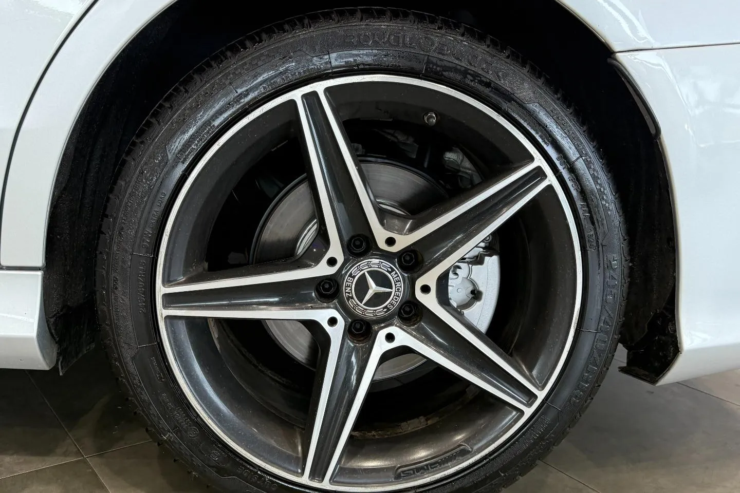 2018 Mercedes-Benz C-Class C180 AMG Line Auto, photo 13 of 20