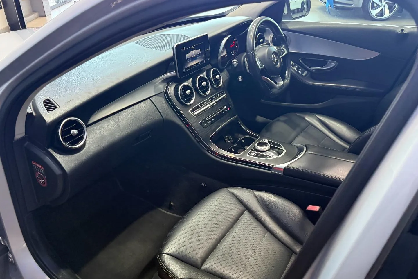 2018 Mercedes-Benz C-Class C180 AMG Line Auto, photo 19 of 20