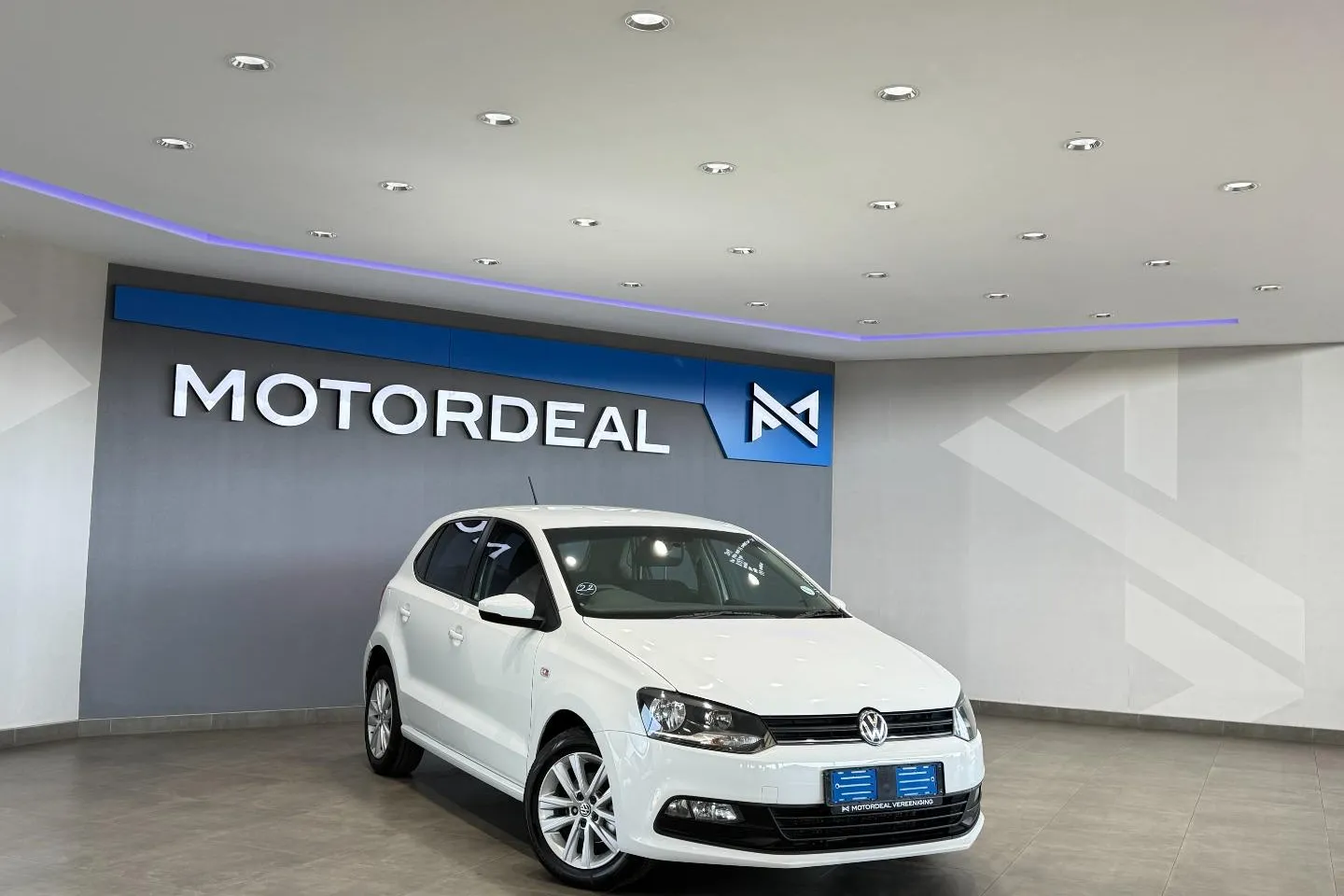 2019 Volkswagen Polo Vivo Hatch 1.6 Comfortline Auto, photo 2 of 13