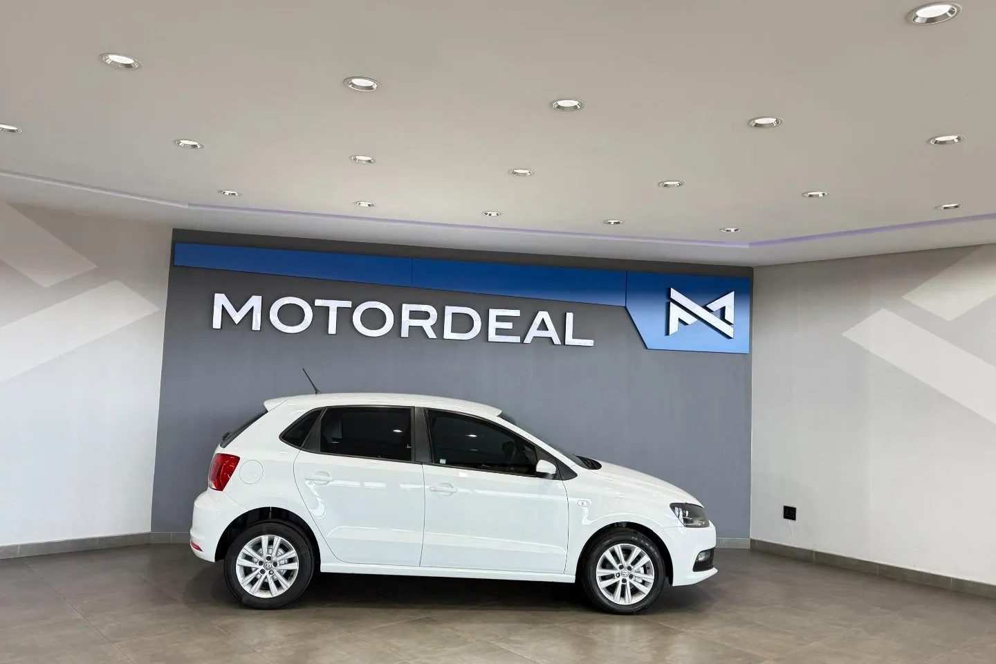 2019 Volkswagen Polo Vivo Hatch 1.6 Comfortline Auto, photo 6 of 13
