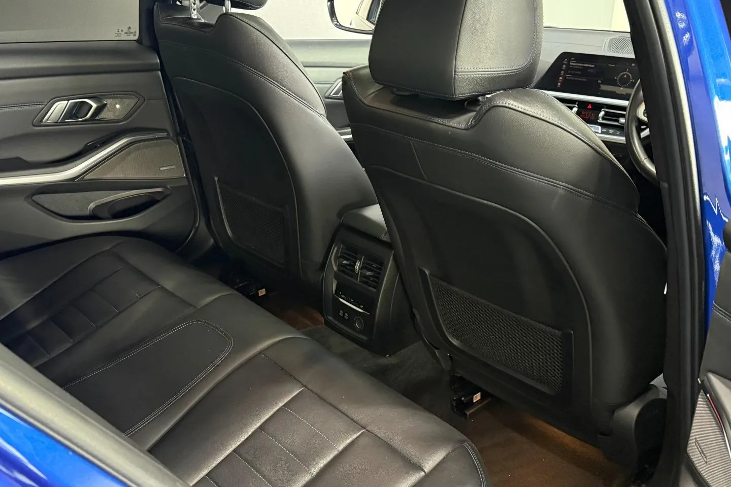 2020 BMW 3 Series 320d M Sport, photo 19 of 25