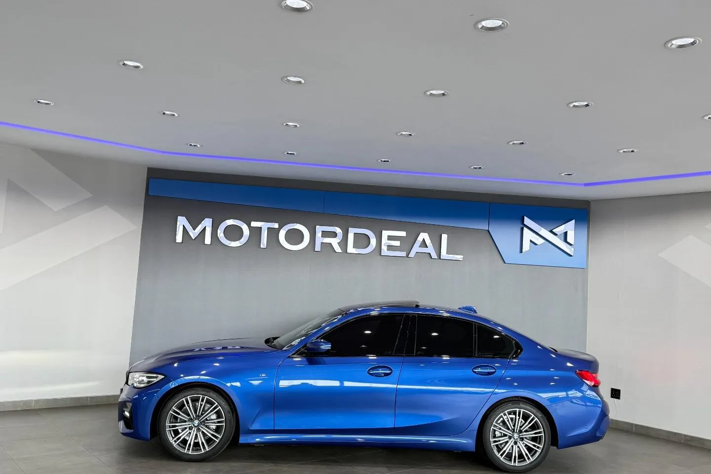 2020 BMW 3 Series 320d M Sport, photo 8 of 13