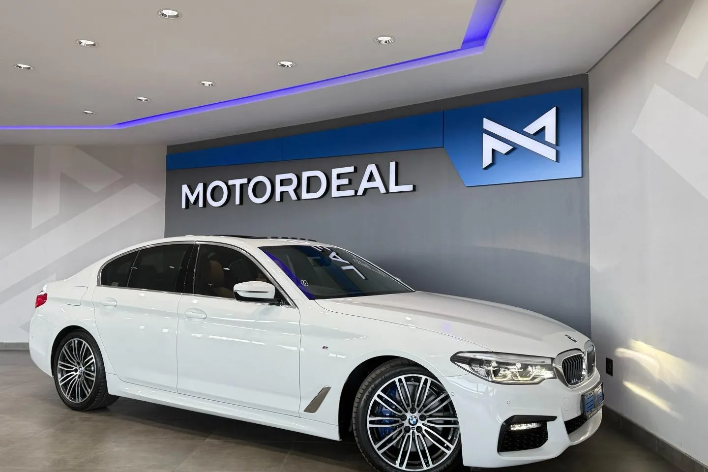 2020 BMW 5 Series 540i M Sport, photo 12 of 12