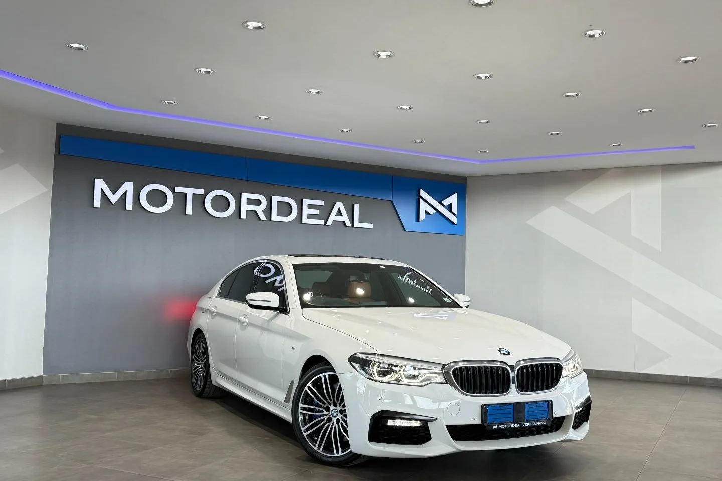 2020 BMW 5 Series 540i M Sport, photo 2 of 12