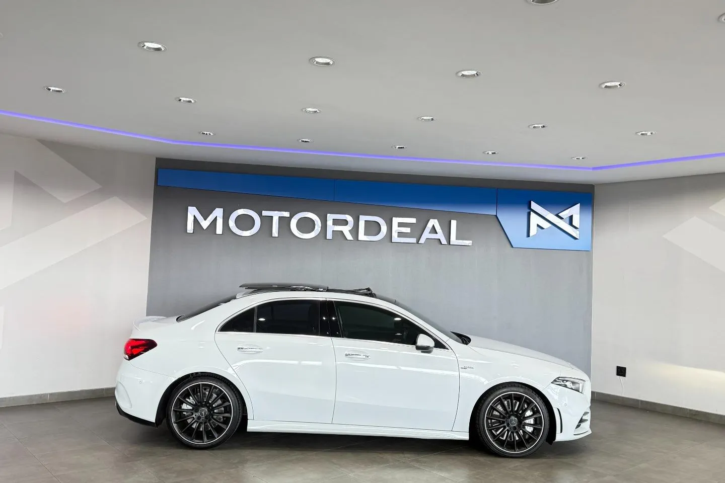2020 Mercedes-AMG A-Class A35 Sedan 4Matic, photo 10 of 11