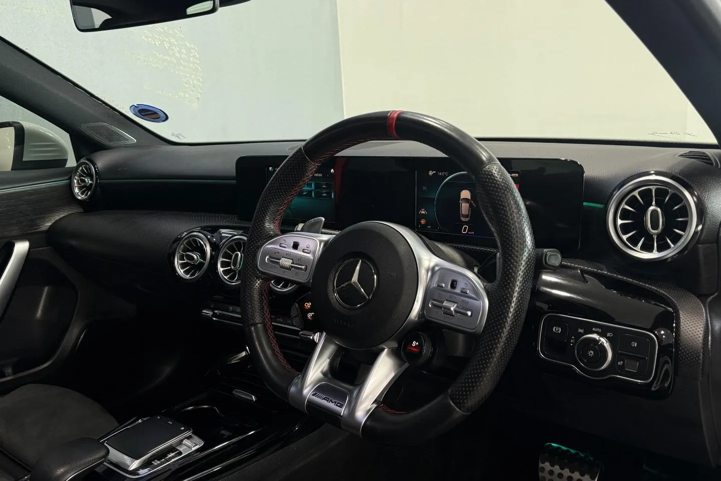 2020 Mercedes-AMG A-Class A35 Sedan 4Matic, photo 14 of 26