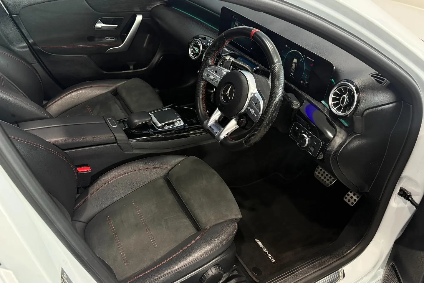 2020 Mercedes-AMG A-Class A35 Sedan 4Matic, photo 24 of 26