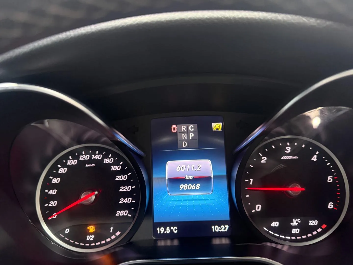 2020 Mercedes-Benz V-Class V300d Avantgarde AMG Line, photo 30 of 30