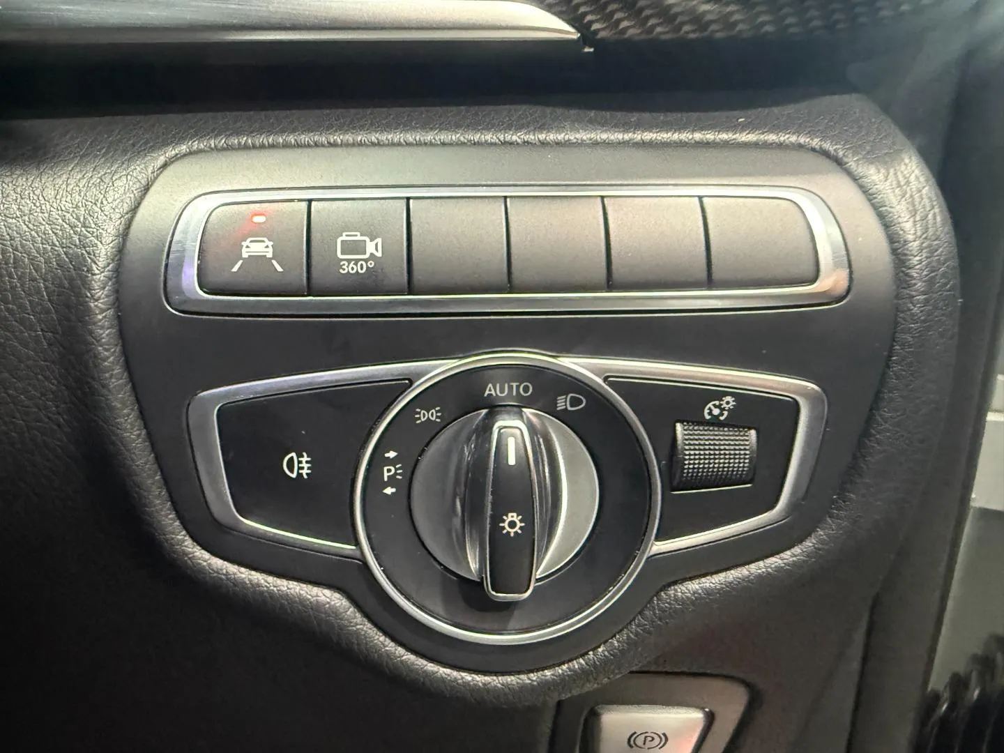 2020 Mercedes-Benz V-Class V300d Avantgarde AMG Line, photo 8 of 30
