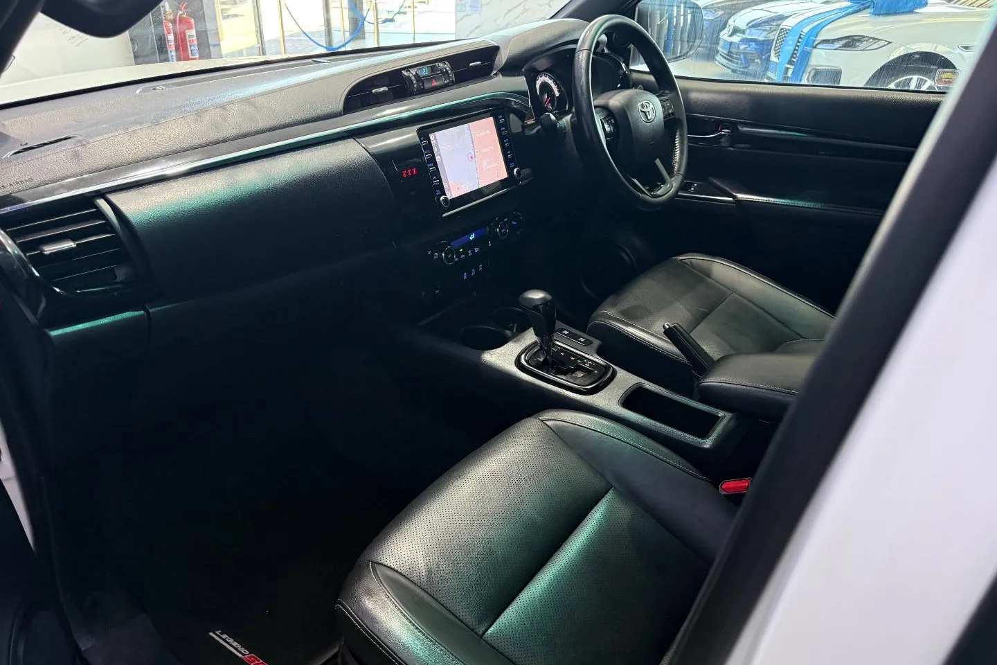 2020 Toyota Hilux 2.8GD-6 Double Cab 4x4 Legend 50 Auto, photo 17 of 30