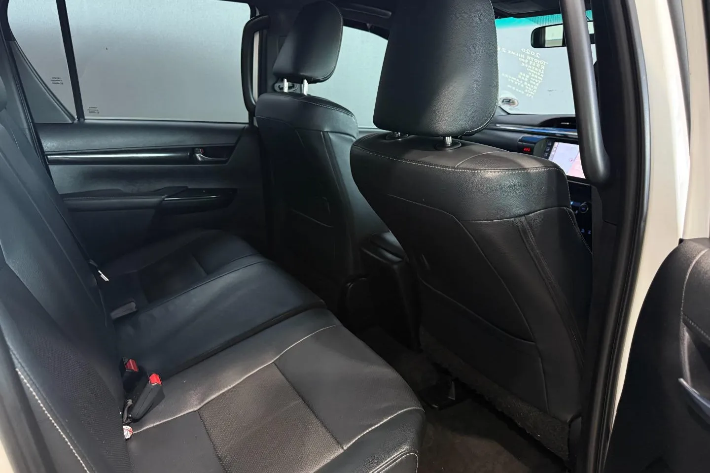 2020 Toyota Hilux 2.8GD-6 Double Cab 4x4 Legend 50 Auto, photo 29 of 30