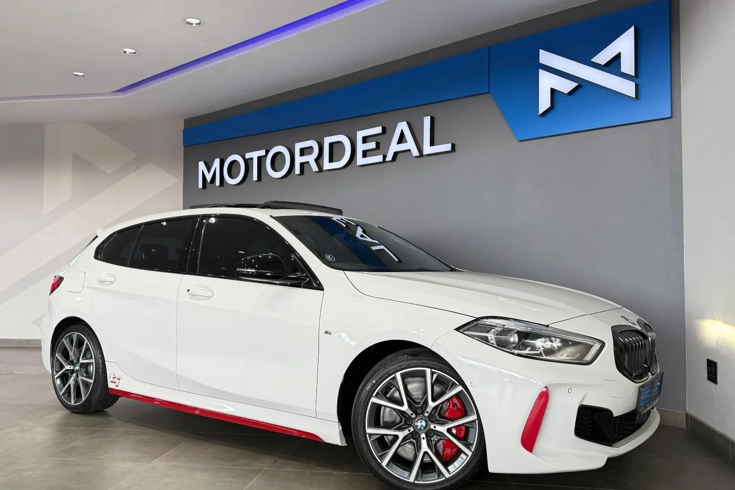 2021 BMW 1 Series 128ti, photo 8 of 11