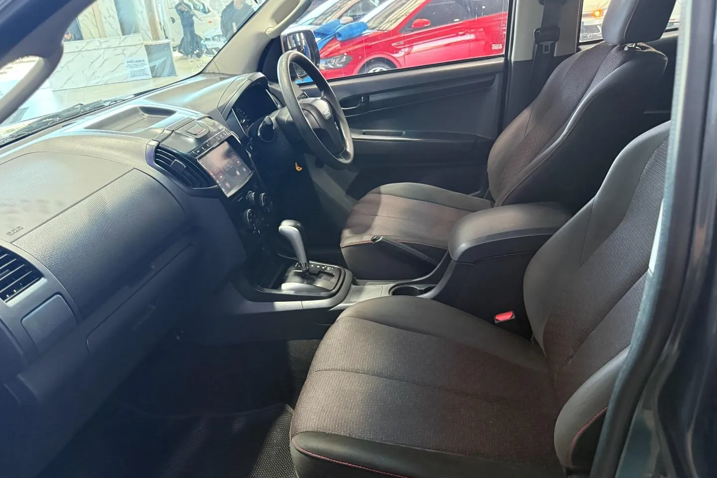 2021 Isuzu D-Max 300 3.0TD Double Cab Hi-Ride Auto, photo 17 of 20