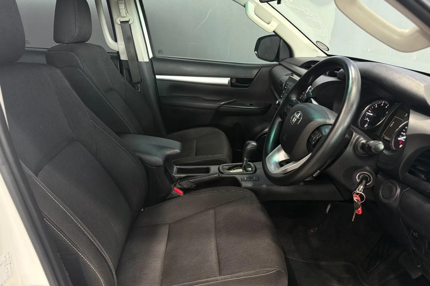 2021 Toyota Hilux 2.4GD-6 Double Cab Raider Auto, photo 15 of 15