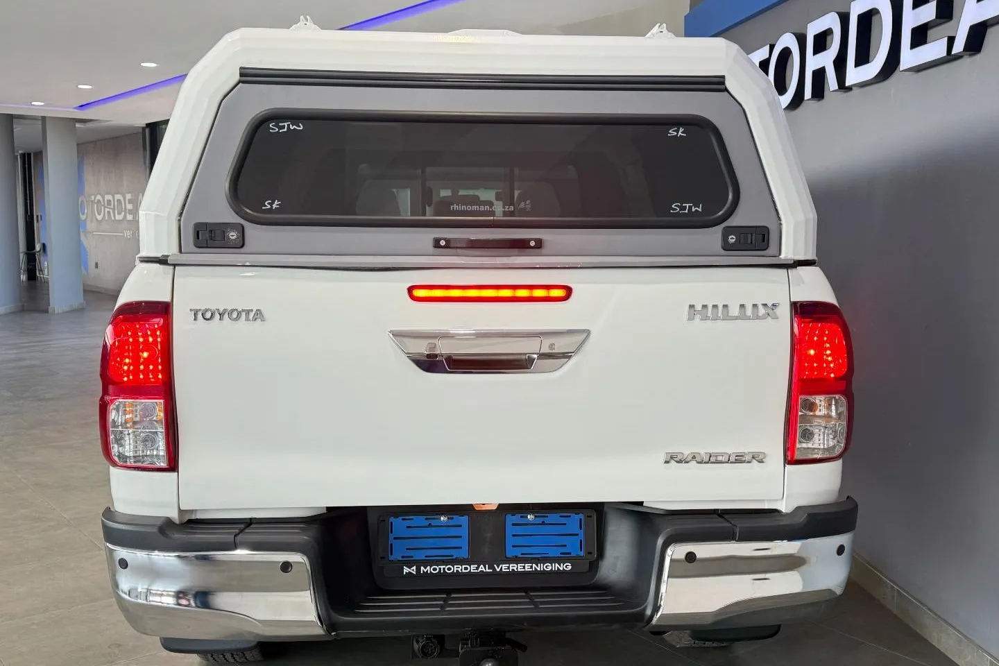 2021 Toyota Hilux 2.4GD-6 Double Cab Raider Auto, photo 6 of 15