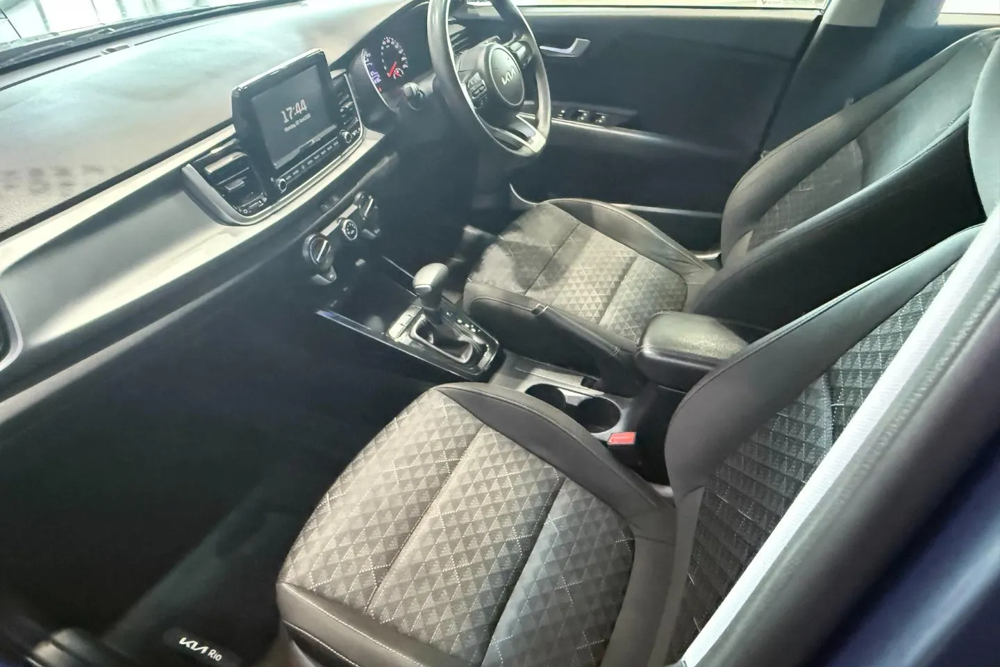 2022 Kia Rio Hatch 1.4 LS Auto, photo 8 of 12