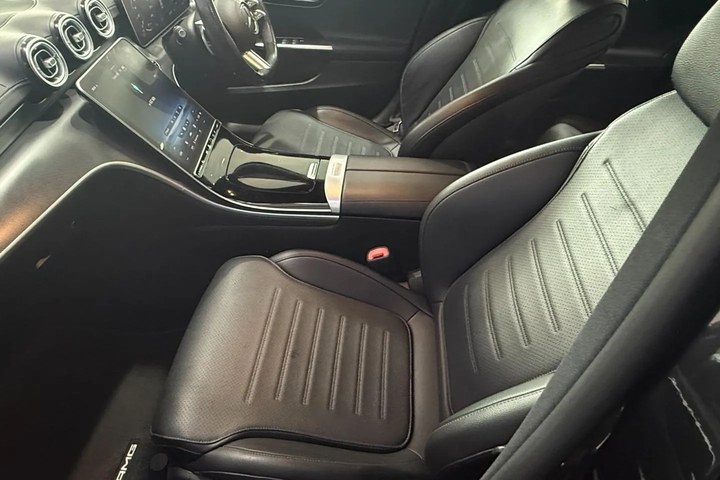 2022 Mercedes-Benz C-Class C200 AMG Line, photo 11 of 23