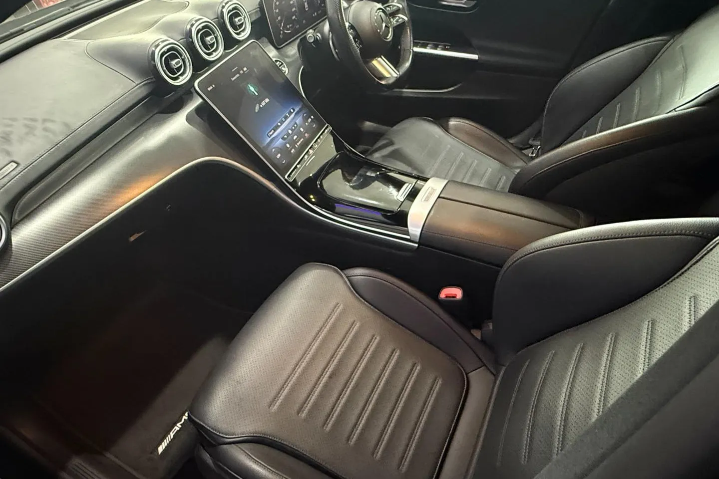 2022 Mercedes-Benz C-Class C200 AMG Line, photo 13 of 23