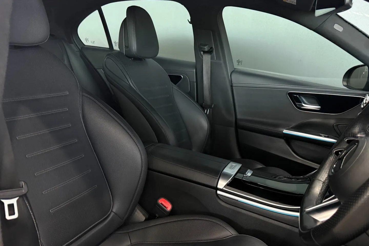 2022 Mercedes-Benz C-Class C200 AMG Line, photo 20 of 23
