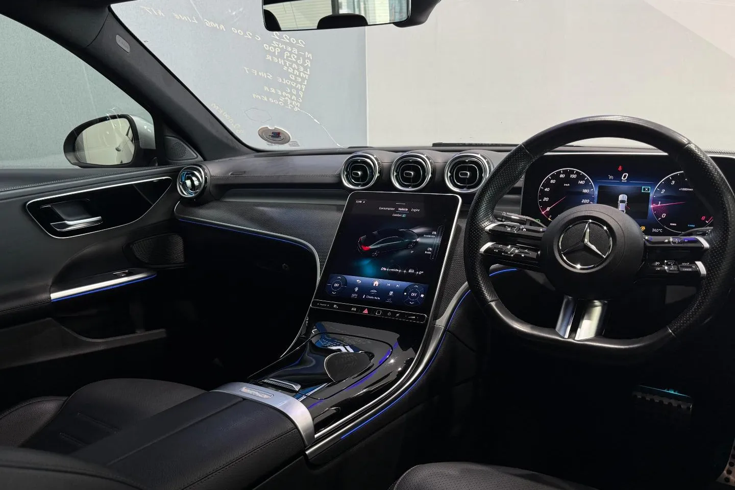 2022 Mercedes-Benz C-Class C200 AMG Line, photo 21 of 23