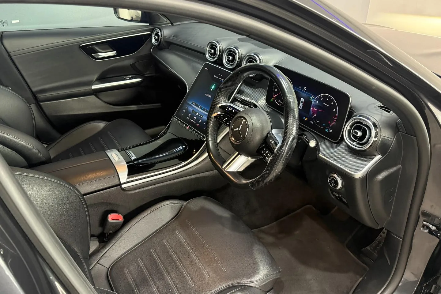 2022 Mercedes-Benz C-Class C200 AMG Line, photo 22 of 23