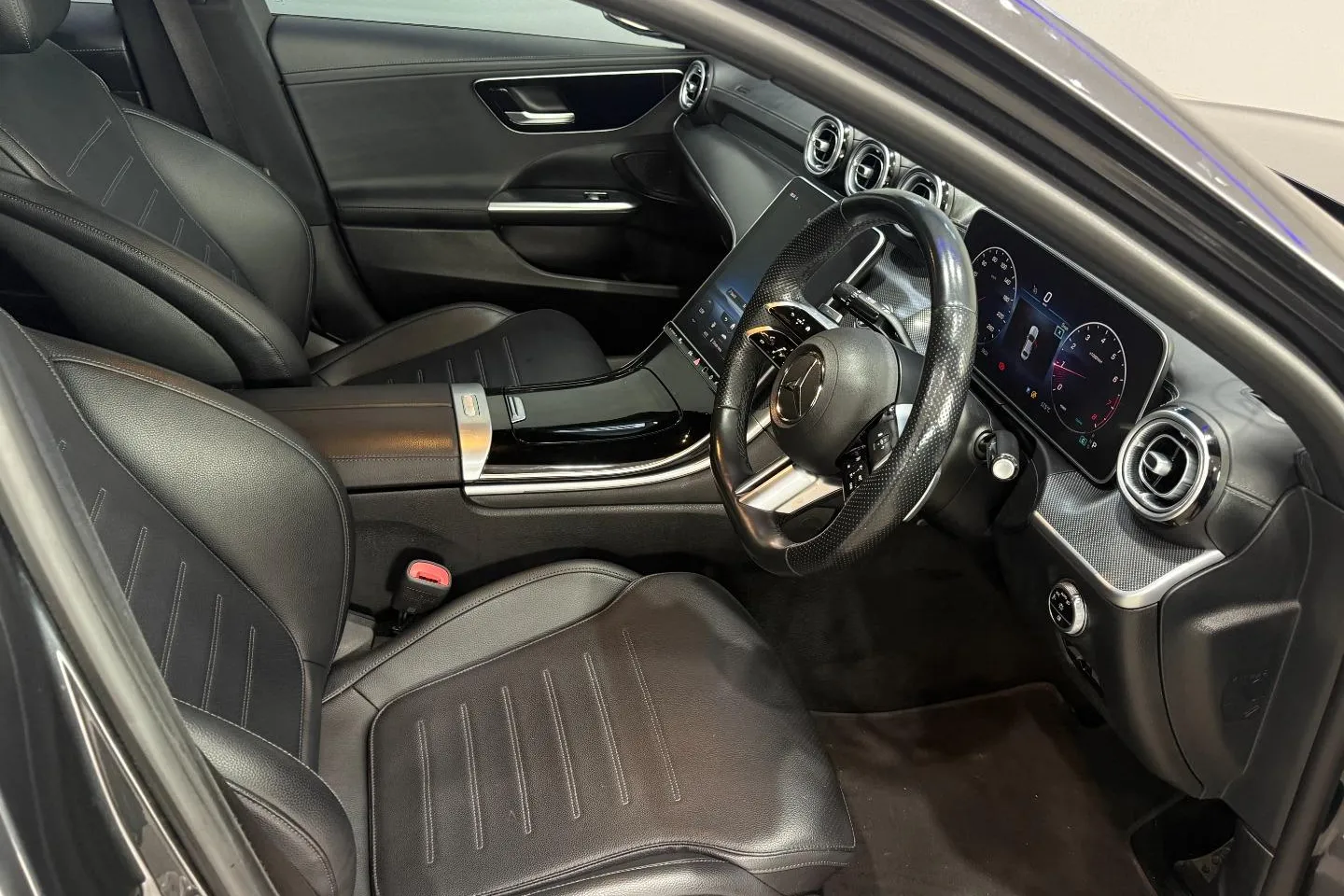 2022 Mercedes-Benz C-Class C200 AMG Line, photo 23 of 23
