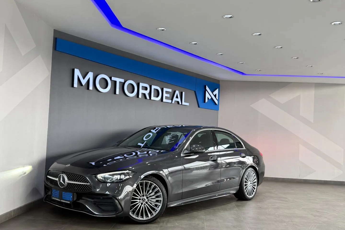 2022 Mercedes-Benz C-Class C200 AMG Line, photo 3 of 23