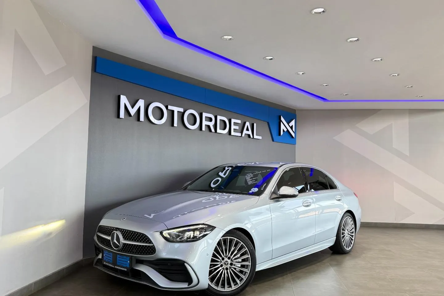 2022 Mercedes-Benz C-Class C200 AMG Line, photo 3 of 23