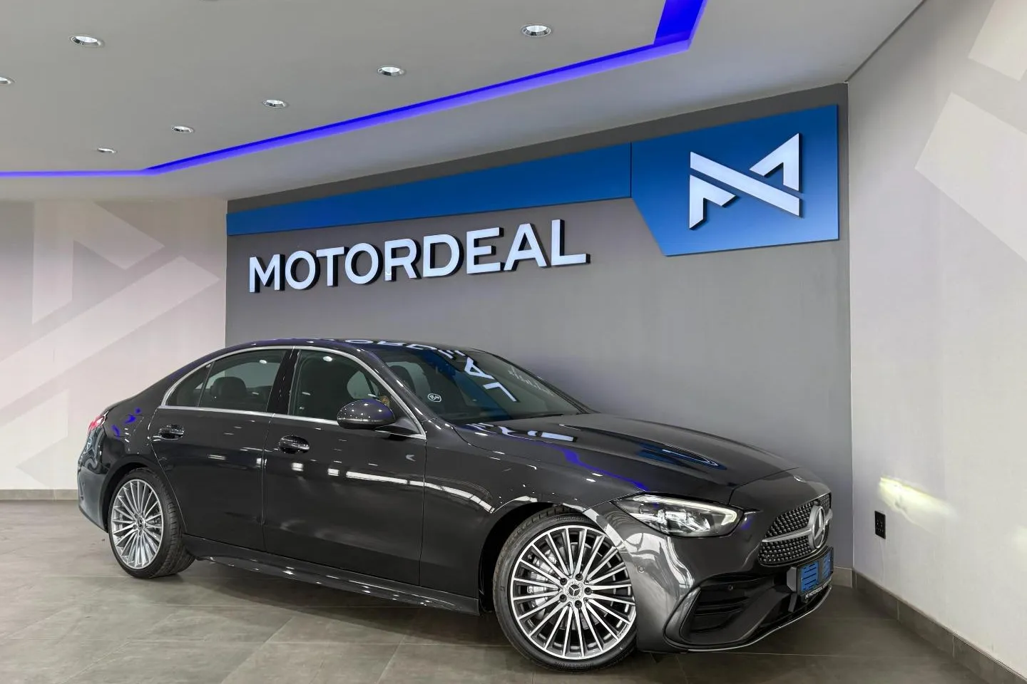 2022 Mercedes-Benz C-Class C200 AMG Line, photo 5 of 23