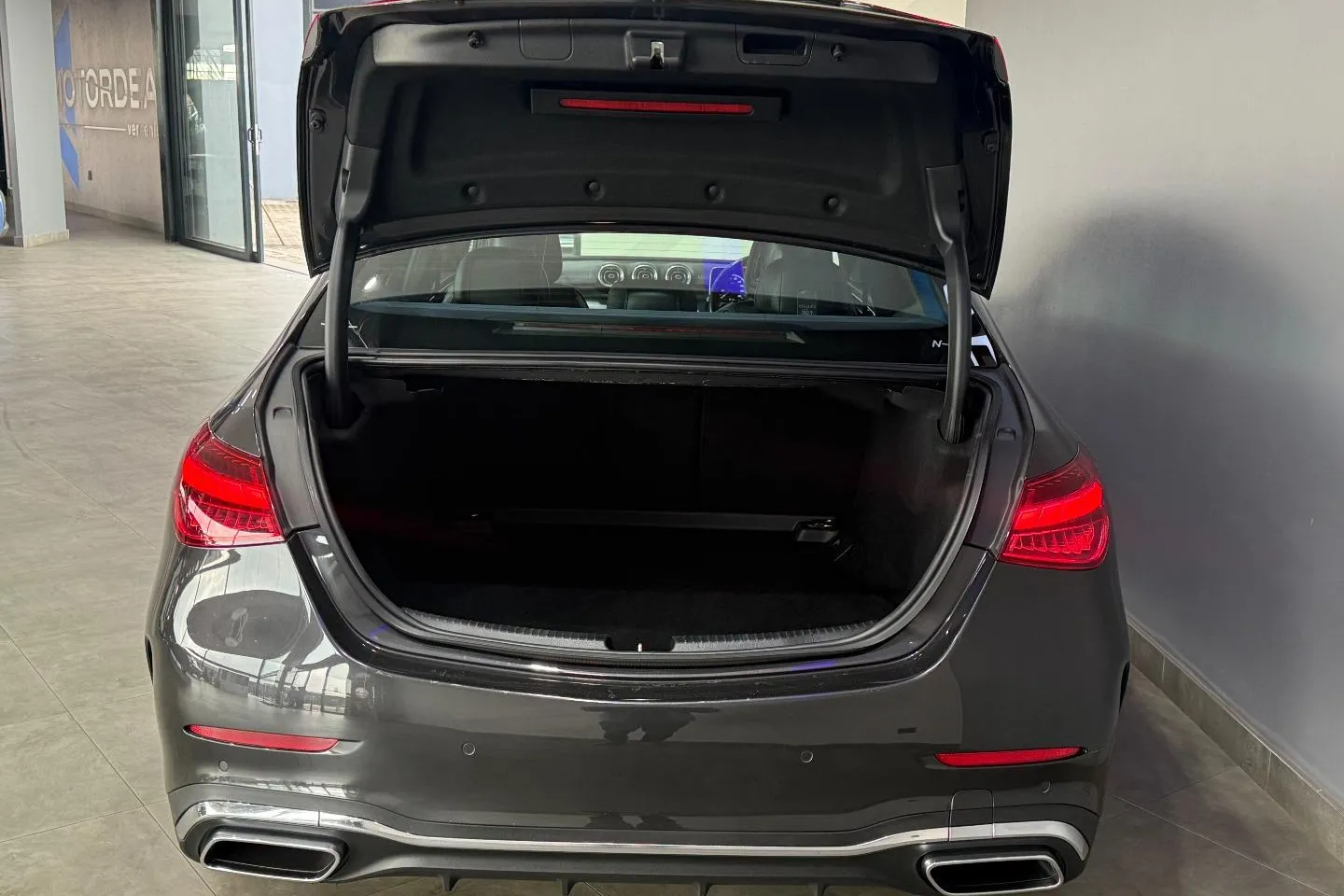 2022 Mercedes-Benz C-Class C200 AMG Line, photo 7 of 23
