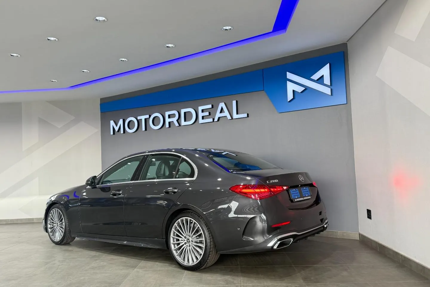 2022 Mercedes-Benz C-Class C200 AMG Line, photo 9 of 23