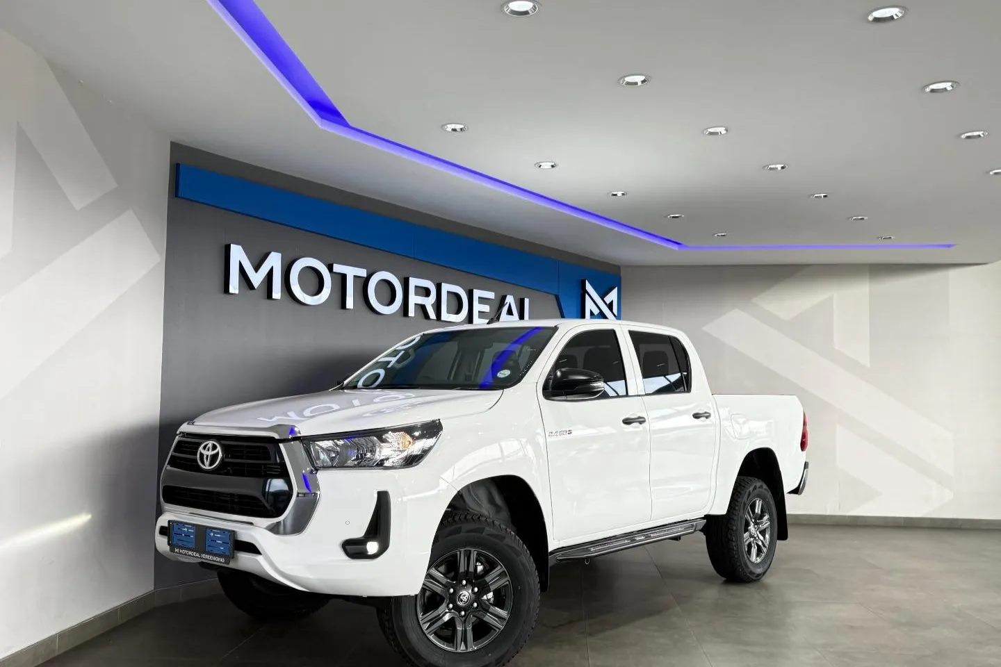 2022 Toyota Hilux 2.4GD-6 Double Cab Raider Auto, photo 3 of 12