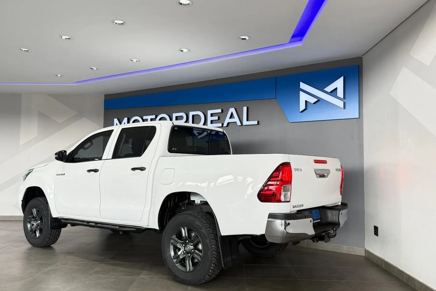 2022 Toyota Hilux 2.4GD-6 Double Cab Raider Auto, photo 4 of 12