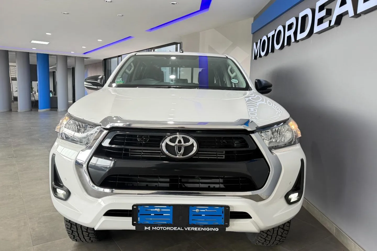 2022 Toyota Hilux 2.4GD-6 Double Cab Raider Auto, photo 8 of 12