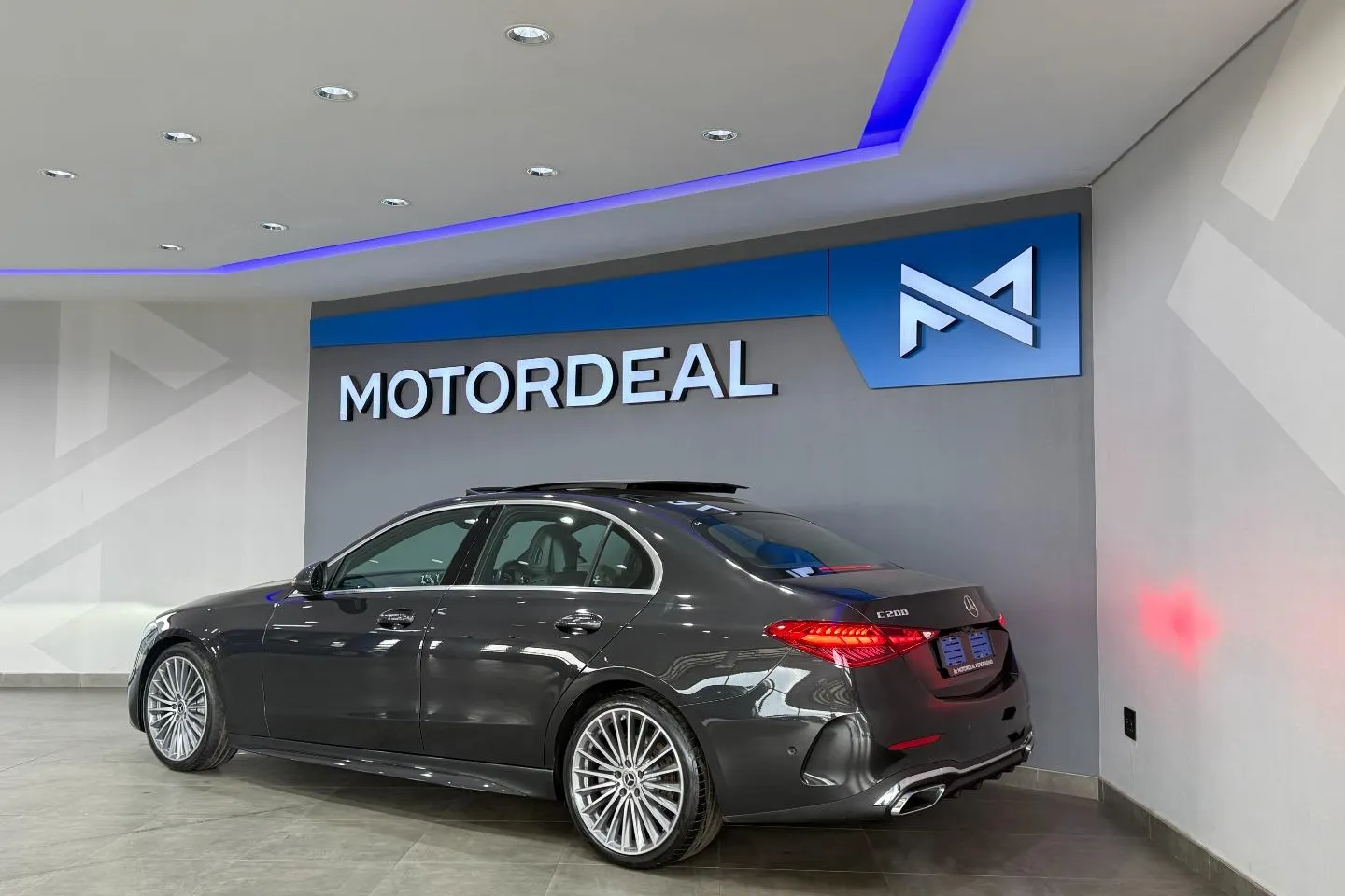 2023 Mercedes-Benz C-Class C200 AMG Line, photo 10 of 25