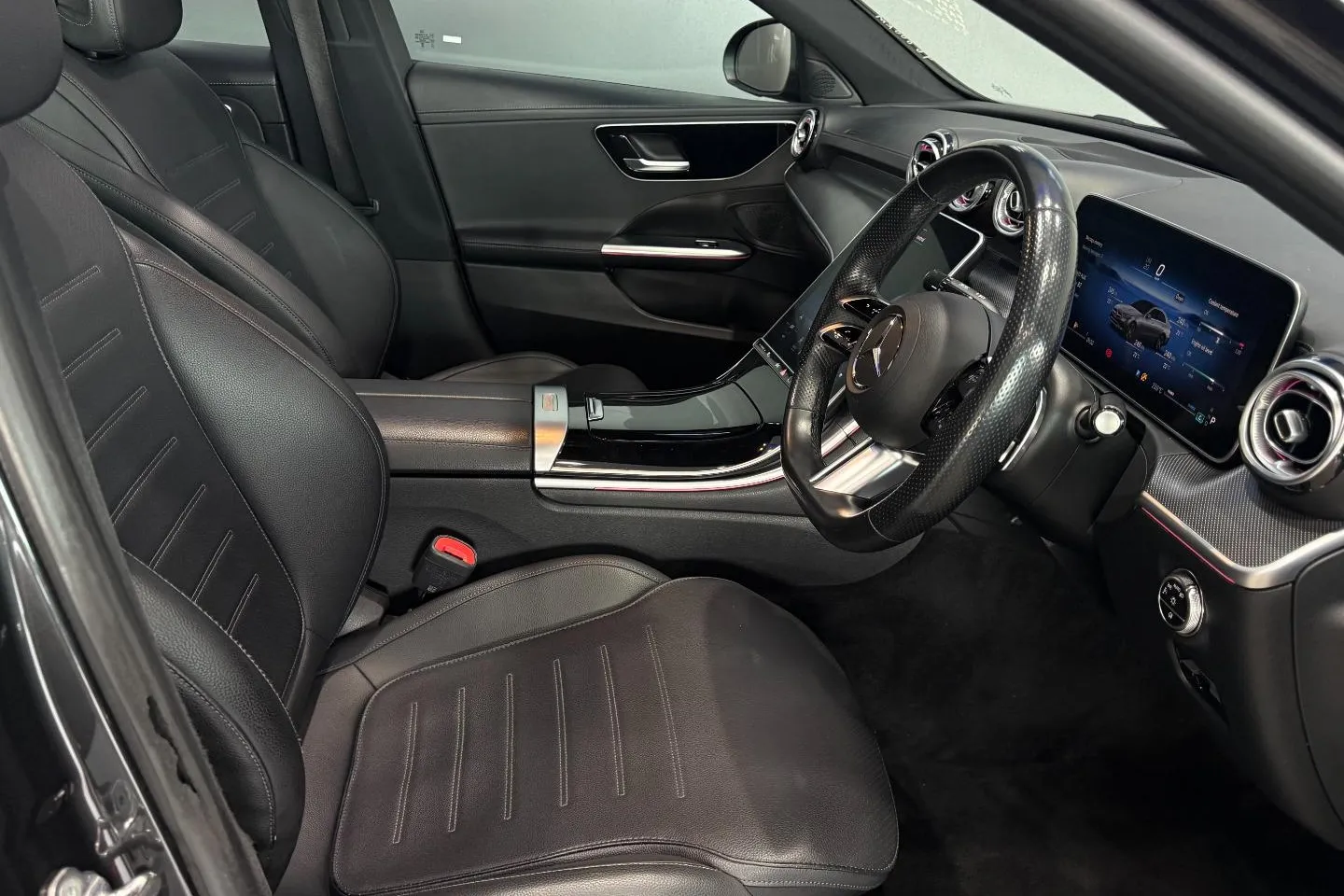 2023 Mercedes-Benz C-Class C200 AMG Line, photo 21 of 24