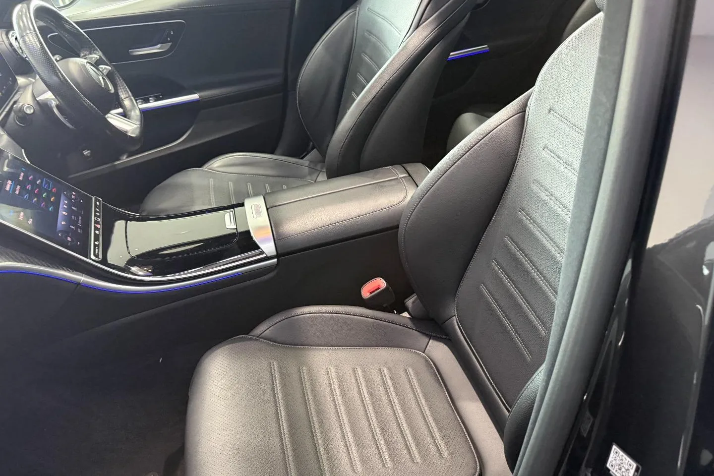 2023 Mercedes-Benz C-Class C200 AMG Line, photo 23 of 24