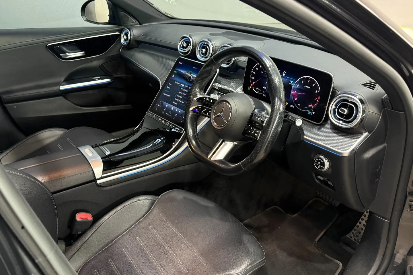 2023 Mercedes-Benz C-Class C200 AMG Line, photo 24 of 25