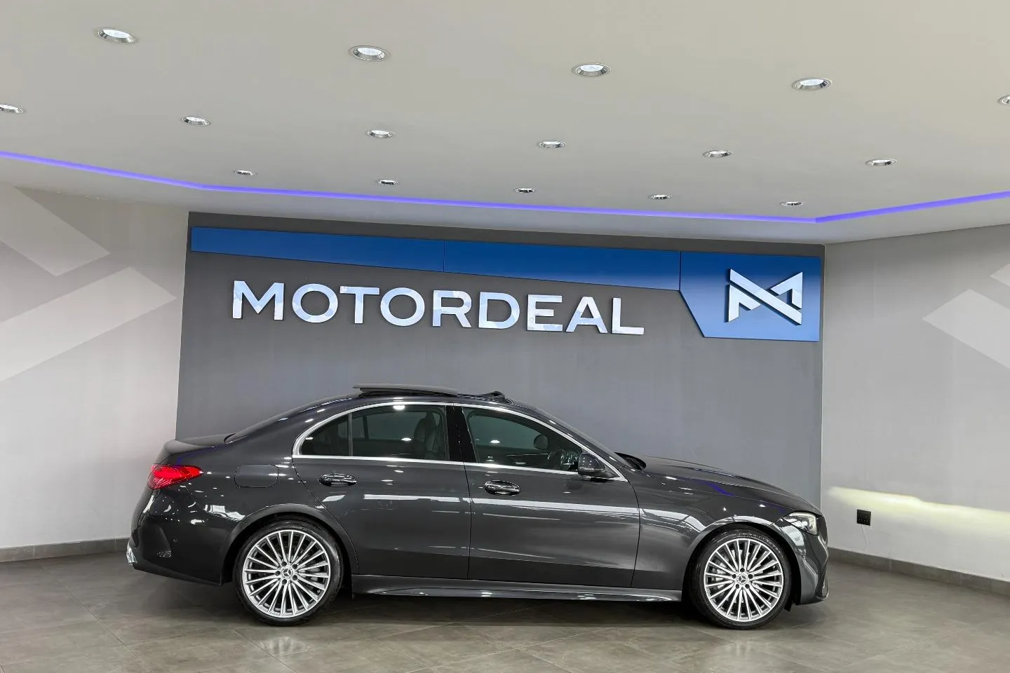 2023 Mercedes-Benz C-Class C200 AMG Line, photo 5 of 25