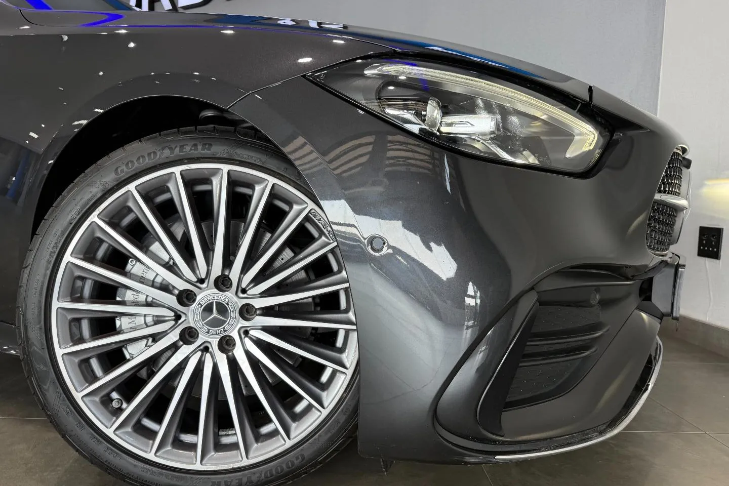 2023 Mercedes-Benz C-Class C200 AMG Line, photo 6 of 24