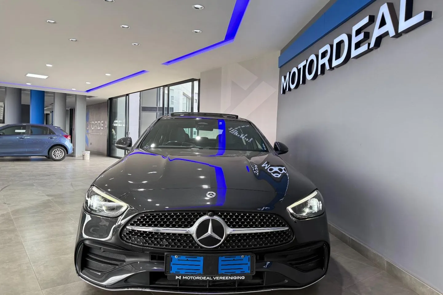 2023 Mercedes-Benz C-Class C200 AMG Line, photo 8 of 25