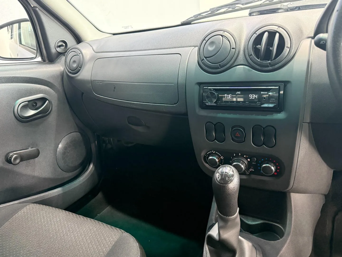 2023 Nissan NP200 1.6i (Aircon) Safety Pack, photo 16 of 23