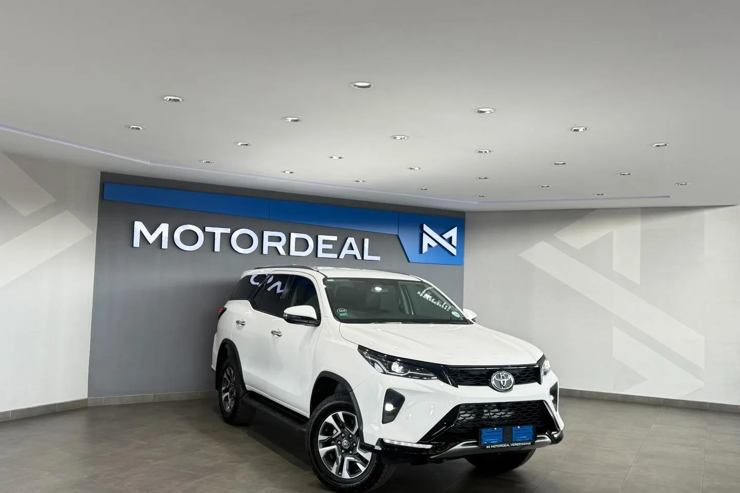 2023 Toyota Fortuner 2.4GD-6 Auto, photo 1 of 24