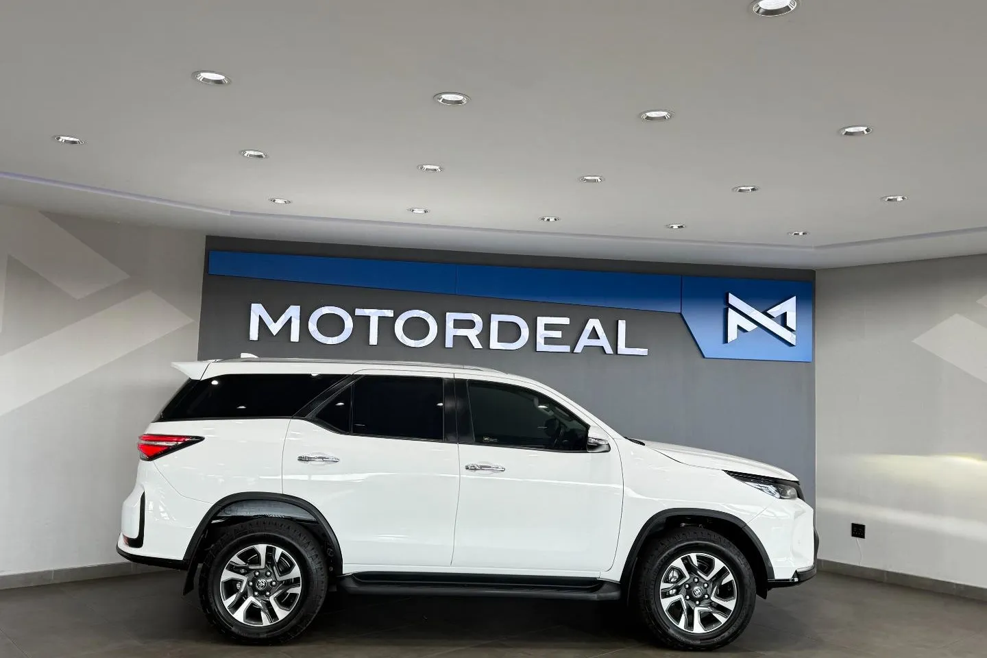 2023 Toyota Fortuner 2.4GD-6 Auto, photo 12 of 24
