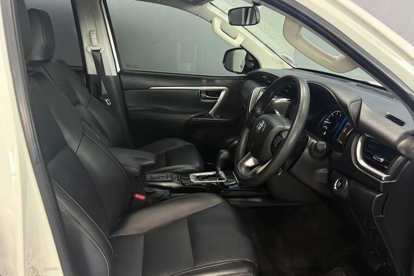 2023 Toyota Fortuner 2.4GD-6 Auto, photo 16 of 24